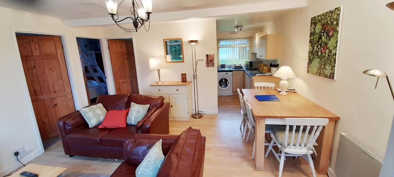 Sheena'S Dartmouth Chalets Extérieur photo