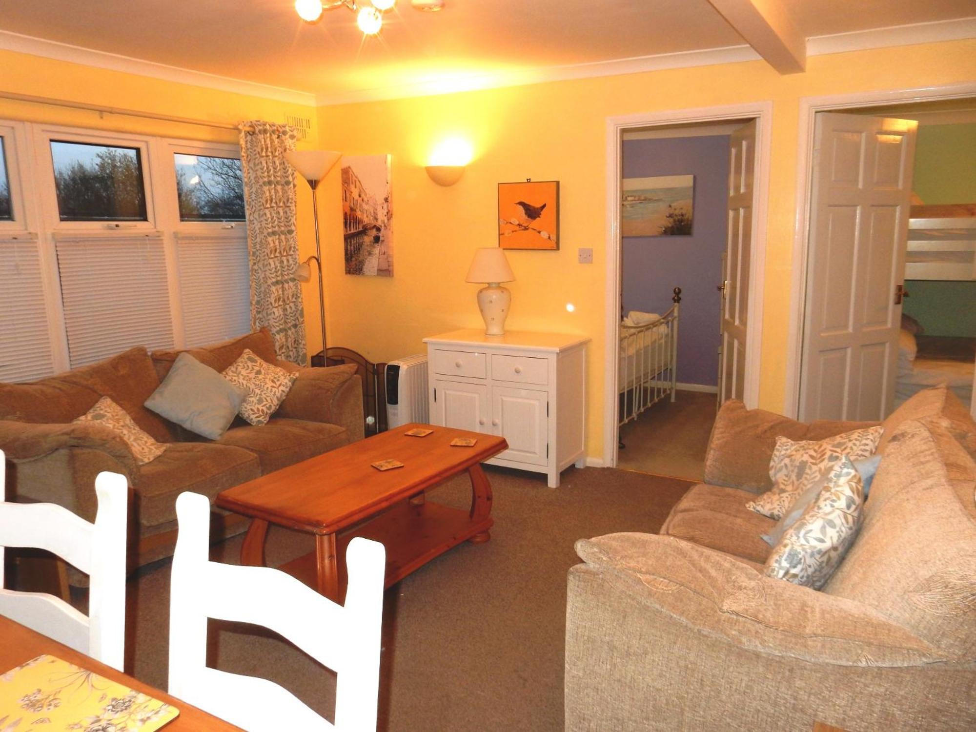 Sheena'S Dartmouth Chalets Extérieur photo