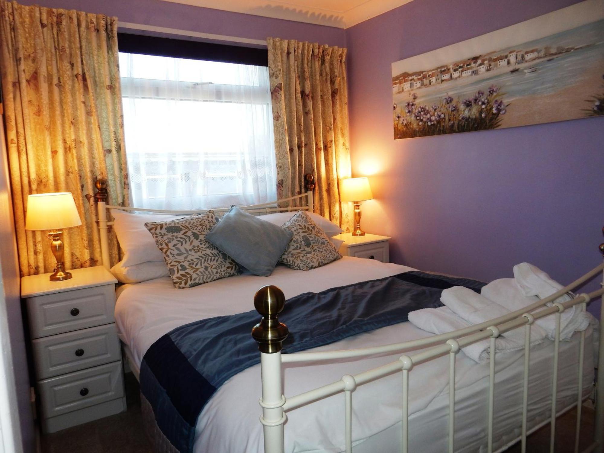 Sheena'S Dartmouth Chalets Extérieur photo